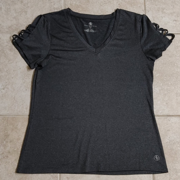 Adrienne Vittadini Tops - NWOT Adrienne Vitadini Active Top Size M